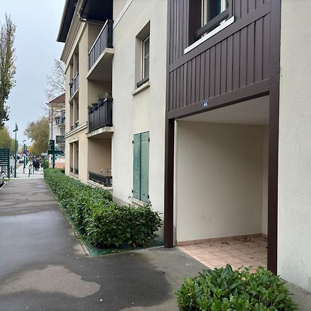 Appartement au calme, équipé proche de Disneyland Serris Exterior foto